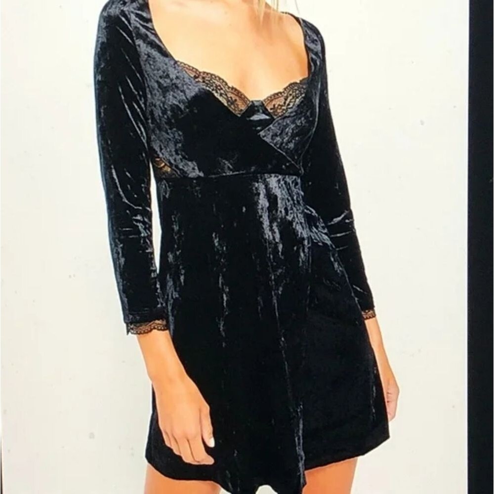 NWT Free People Kat Black Velvet Mini Dress LBD Open Back Long Sleeves Sz XS NEW